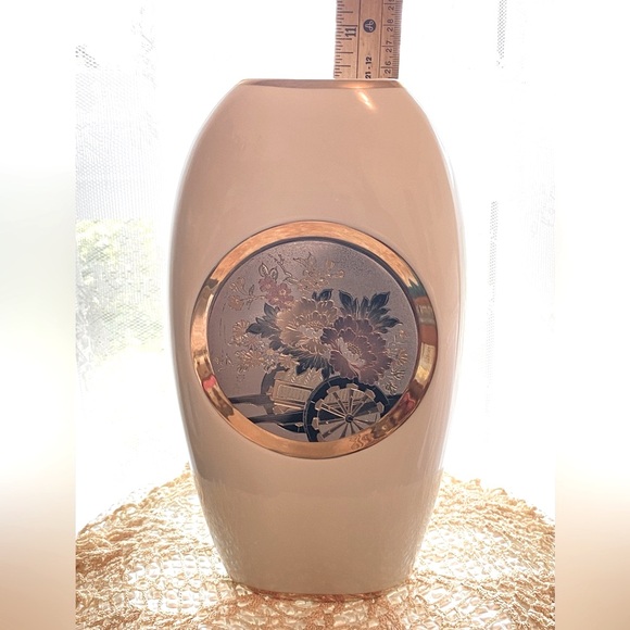 Vintage “Art Of Chokin” 24kt Gold Edged Vase (10”);  Wagon with Flowers; Japan - Picture 4 of 8